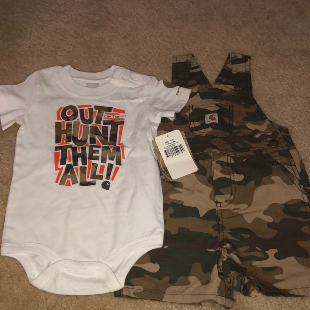 NWT Carhartt camo set